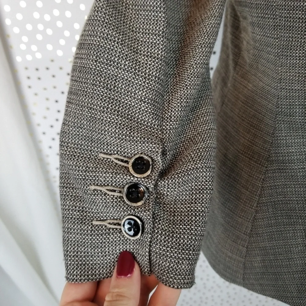 Cabi | Barrista Tweed Blazer | Size 4 - Picture 6 of 8